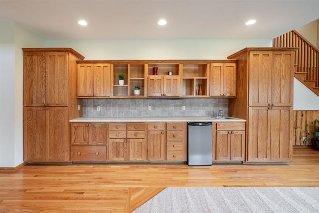 5645 172nd Rd, Winfield, KS 67156