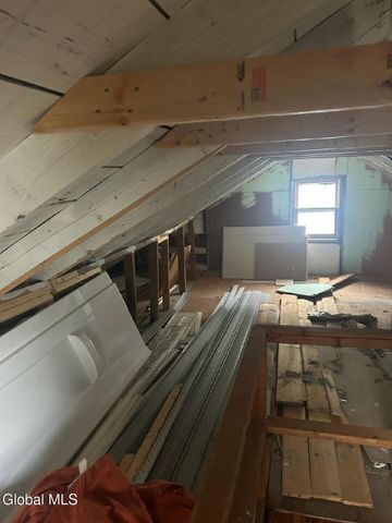 107 4th Street, Malta, NY 12866