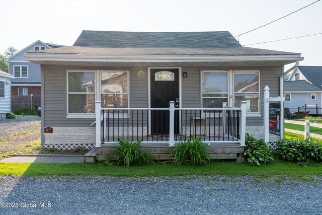 107 4th Street, Malta, NY 12866