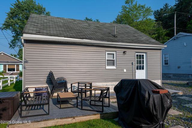 107 4th Street, Malta, NY 12866