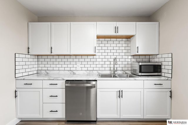 617 Maple Street, Louisville, NE 68037