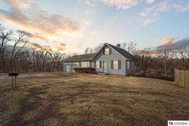 617 Maple Street, Louisville, NE 68037