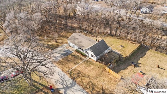 617 Maple Street, Louisville, NE 68037