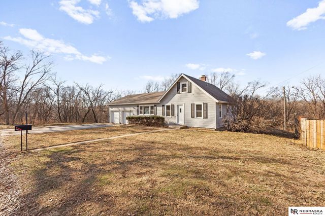 617 Maple Street, Louisville, NE 68037