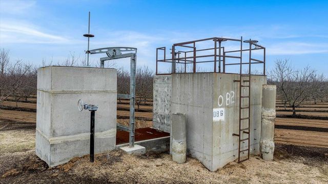 20339 Sexton Rd, Escalon, CA 95320