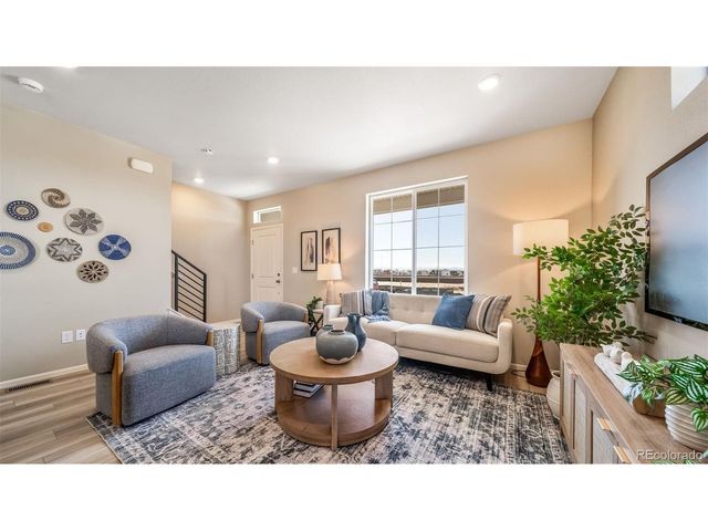 22403 E 46th Ave, Aurora, CO 80019
