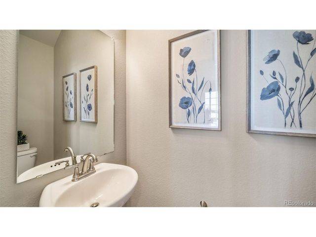 22403 E 46th Ave, Aurora, CO 80019
