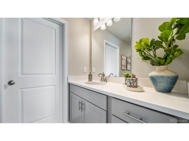 22403 E 46th Ave, Aurora, CO 80019