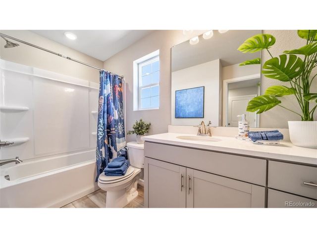 22403 E 46th Ave, Aurora, CO 80019