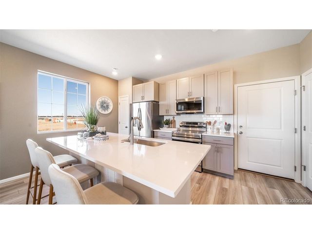 22403 E 46th Ave, Aurora, CO 80019