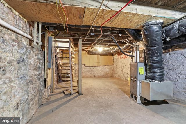 239 FRANKLIN WAY, York, PA 17403