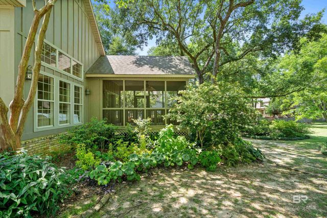 149 La France Avenue, Fairhope, AL 36532