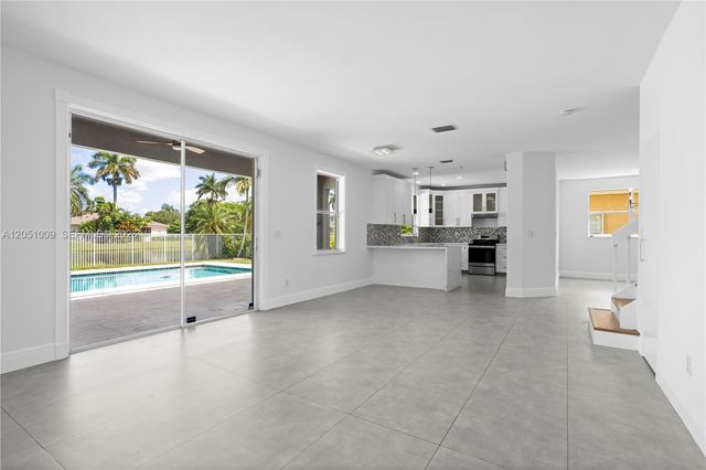 4303 Diamond Row, Weston, FL 33331