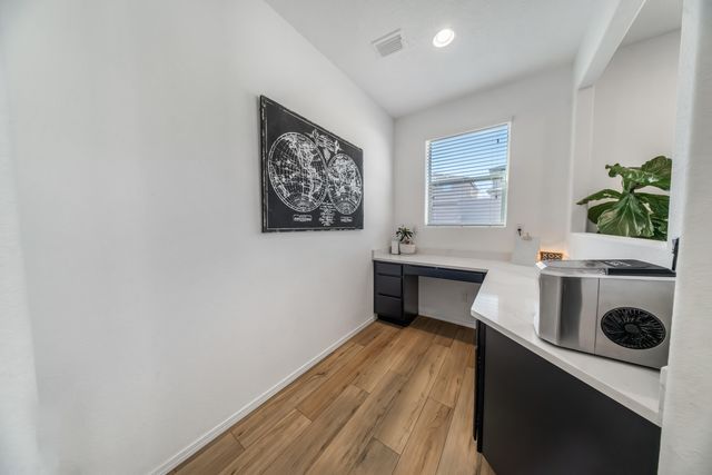 12108 Badger Mountain Trail NW, Albuquerque, NM 87120