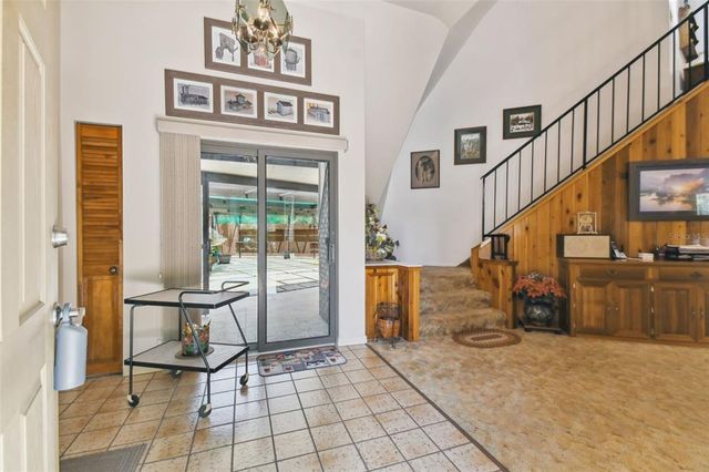 2512 AYERS HILL COURT, Lutz, FL 33559