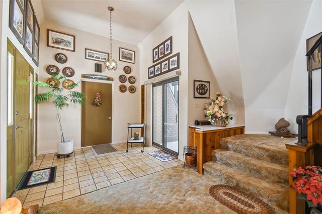 2512 AYERS HILL COURT, Lutz, FL 33559