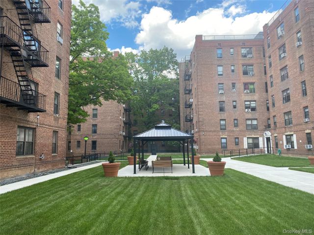 144-58 Sanford Avenue 51, Flushing, NY 11355