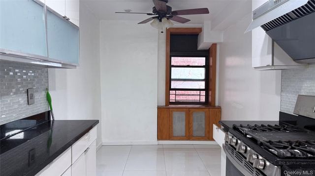 144-58 Sanford Avenue 51, Flushing, NY 11355