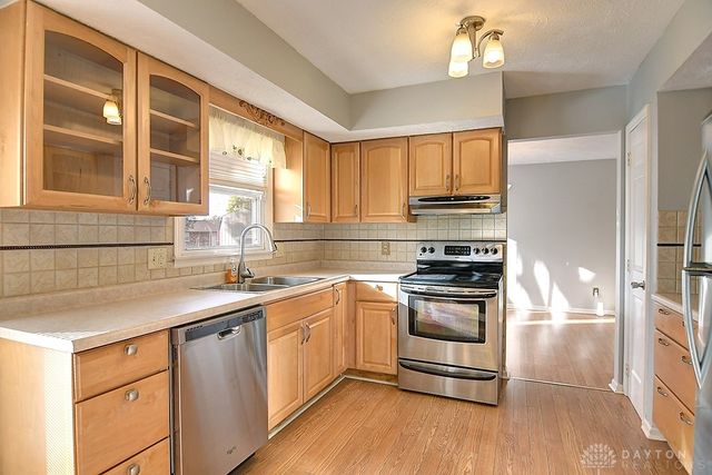 2813 Wellsford Drive, Springfield, OH 45503