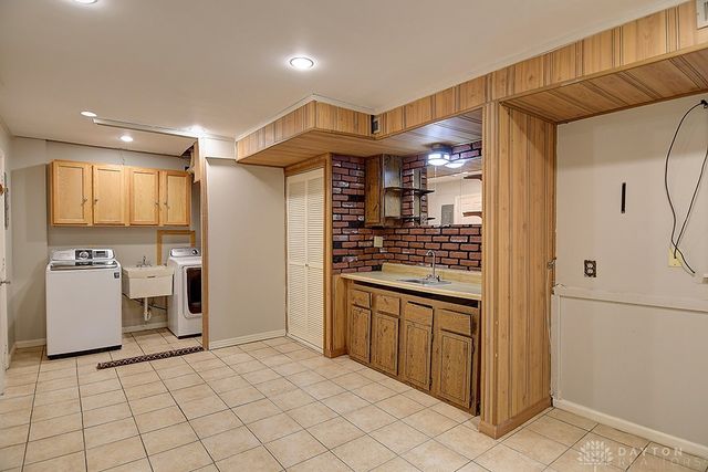 2813 Wellsford Drive, Springfield, OH 45503