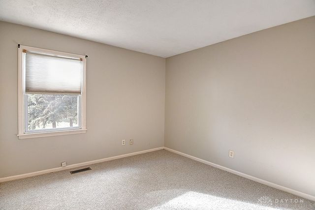 2813 Wellsford Drive, Springfield, OH 45503