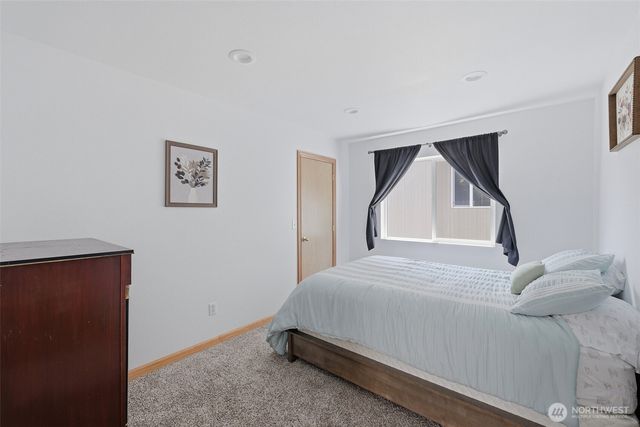 18512 98th Avenue E, Puyallup, WA 98375