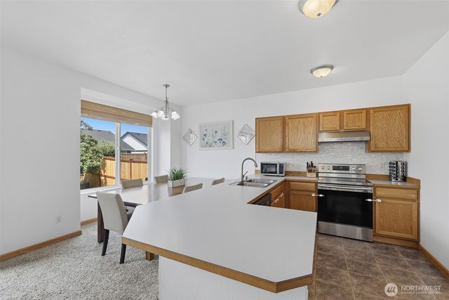 18512 98th Avenue E, Puyallup, WA 98375