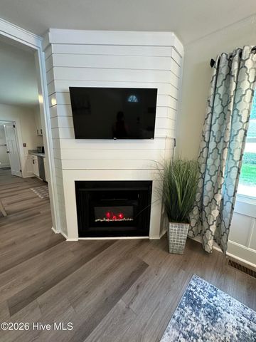 5326 Masonboro Loop Road, Wilmington, NC 28409