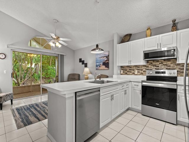 703 NW San Remo Circle, Port St. Lucie, Port St Lucie, FL 34986