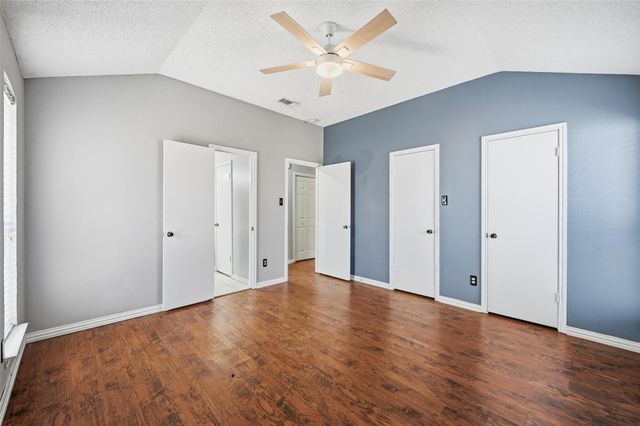 2425 Oakmont Drive, Bedford, TX 76022