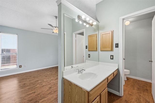 2425 Oakmont Drive, Bedford, TX 76022