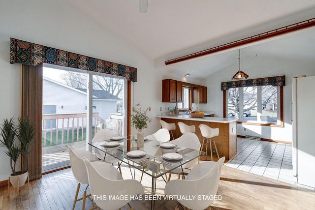 850 N Perry Parkway, Oregon, WI 53575