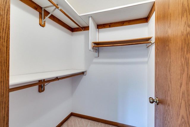 850 N Perry Parkway, Oregon, WI 53575