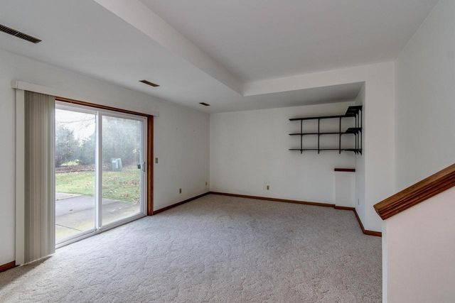 850 N Perry Parkway, Oregon, WI 53575