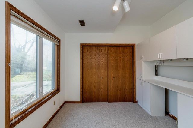 850 N Perry Parkway, Oregon, WI 53575