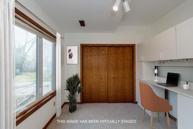 850 N Perry Parkway, Oregon, WI 53575