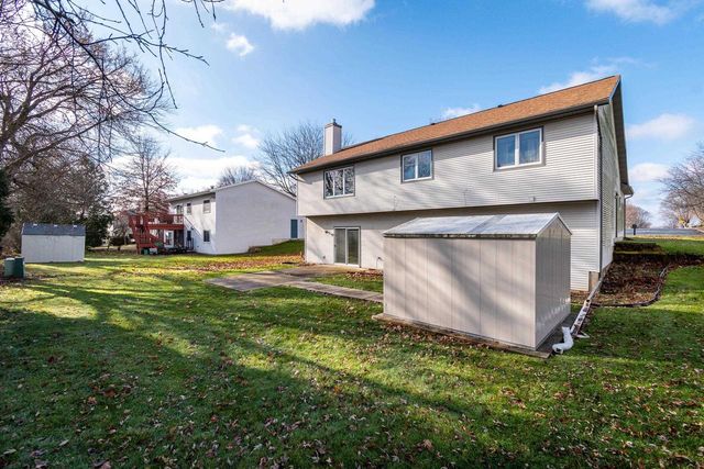 850 N Perry Parkway, Oregon, WI 53575