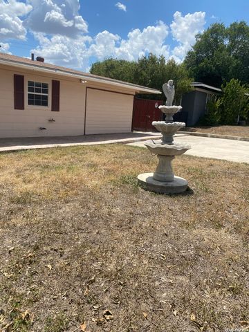 246 POLLYDALE AVE, San Antonio, TX 78223