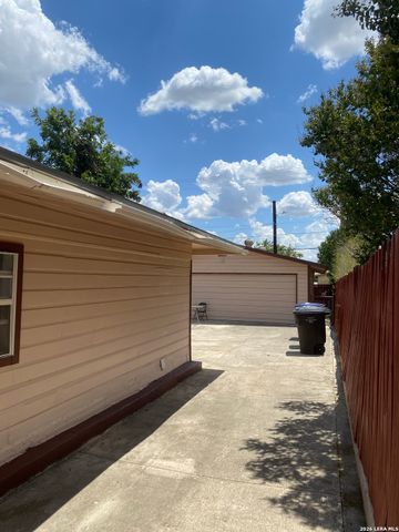 246 POLLYDALE AVE, San Antonio, TX 78223