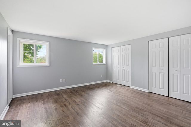 4 PINEDALE RD, Newark, DE 19711