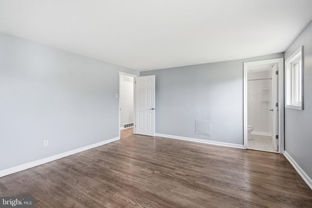4 PINEDALE RD, Newark, DE 19711