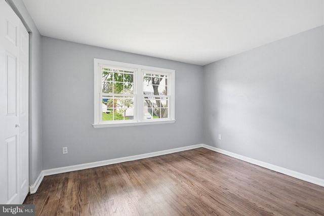 4 PINEDALE RD, Newark, DE 19711