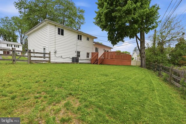 4 PINEDALE RD, Newark, DE 19711