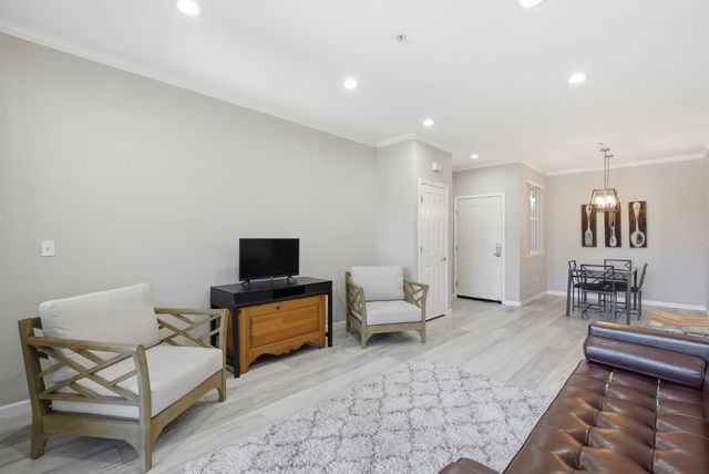1982 W Bayshore Road 310, East Palo Alto, CA 94303