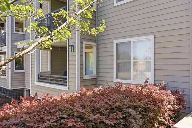 1982 W Bayshore Road 310, East Palo Alto, CA 94303