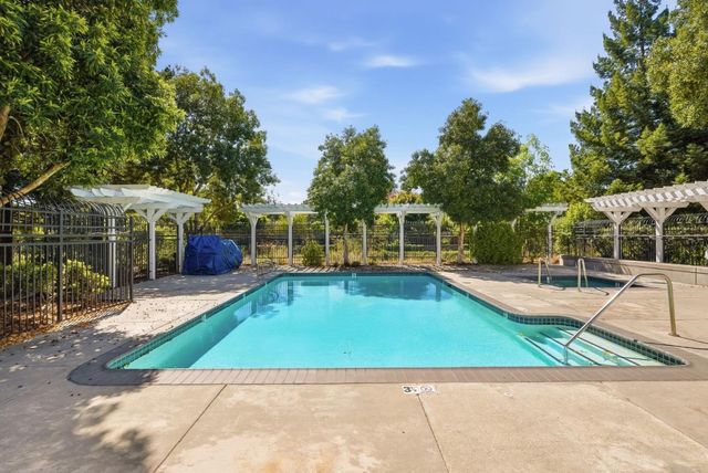 1982 W Bayshore Road 310, East Palo Alto, CA 94303