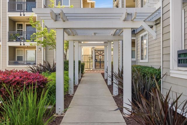 1982 W Bayshore Road 310, East Palo Alto, CA 94303