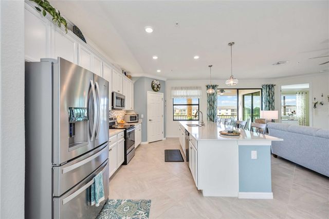 12485 GHIBERTI CIRCLE 201, Venice, FL 34293