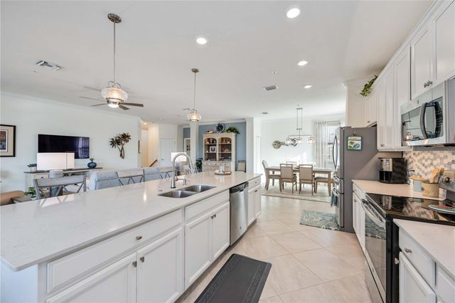 12485 GHIBERTI CIRCLE 201, Venice, FL 34293