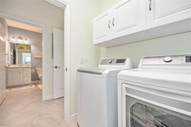 12485 GHIBERTI CIRCLE 201, Venice, FL 34293